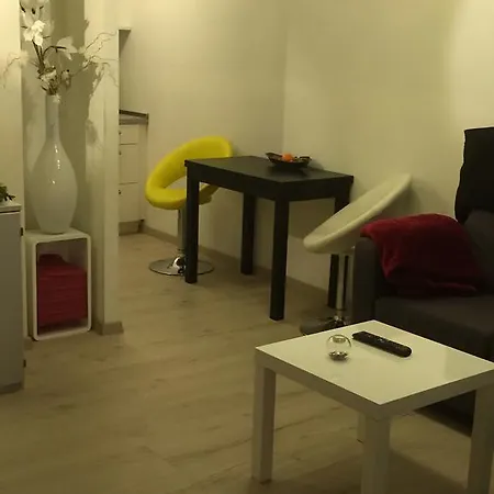Ferienwohnung Voissel 아파트 바트노이에나르아르바일러